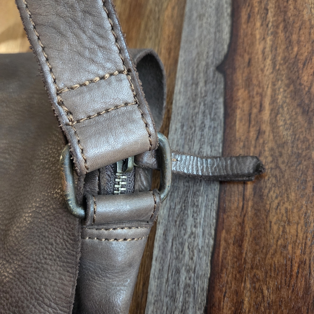 Magnetic Harbour 2nd Women's Chocolate Brown Leather Crossbody Bag Adjustable - Picture 9 of 14